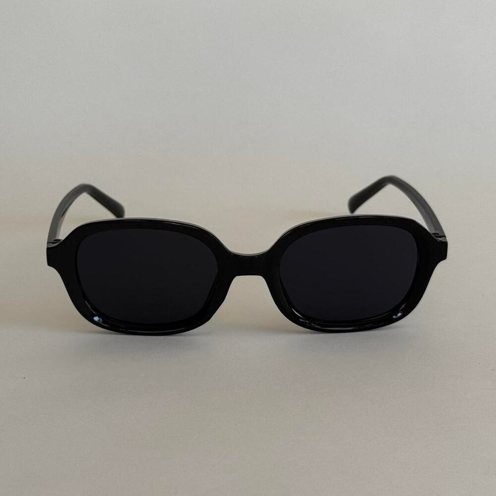Y2K Black Rounded Sunglasses Unisex Vintage Style Shades UVA UVB